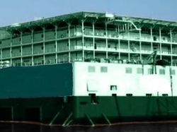 2012 | 300 PAX | 8-Point Mooring Pipelaying Barge