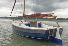 2001 Cape Cutter 19