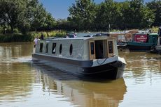 Straight & Narrowboats 2 - NEW 2026 Cruiser Stern Reverse Layout