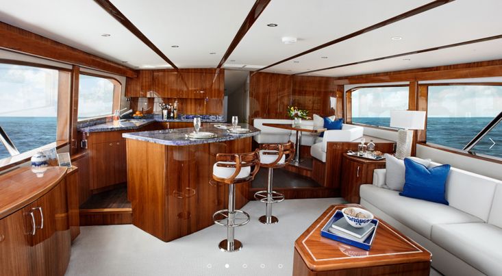 Hatteras 70 Convertible