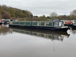 Vicky a 60ft 2006 4 berth traditional stern narrowboat