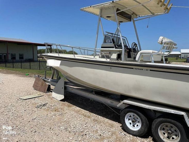 1986 Boston Whaler outrage 250