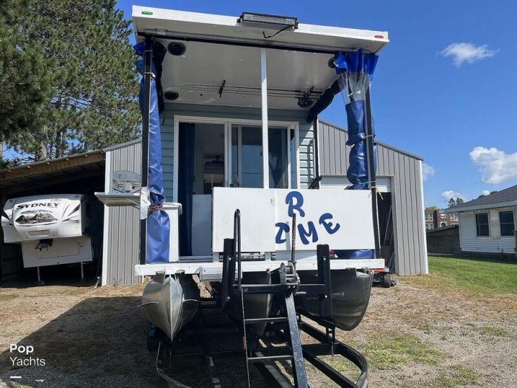 1998 Able custom houseboat