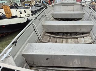 14' seastrike semi vee