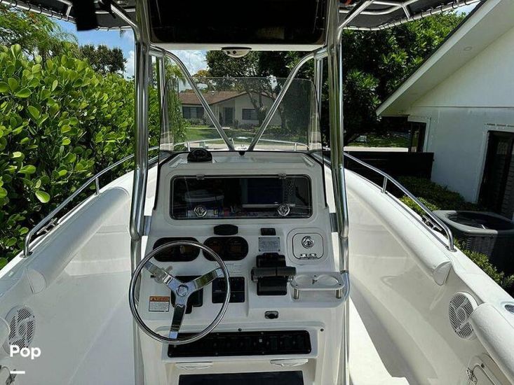 2004 Century 2600 center console