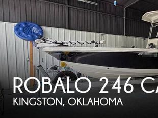 2023 Robalo 246 Cayman