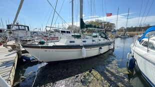 Barbican 33 MKII Cutter – Well-Maintained, Offshore-Ready Cruiser