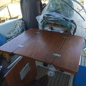 Cockpit Table