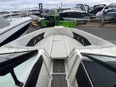 2022 Sea Ray SPX 230