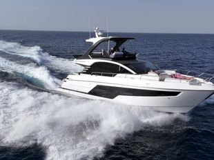 2025 Fairline Squadron 58