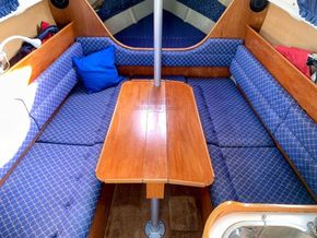 Hunter 265  - Saloon