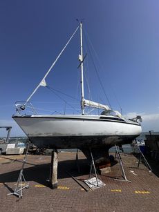 28ft Maxi 84