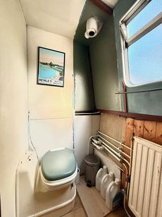 41ft Semi-Traditional Narrowboat: Cantor