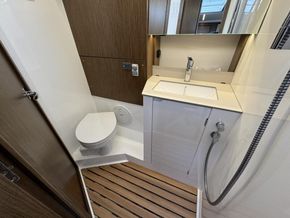 2024 Bavaria C46  23