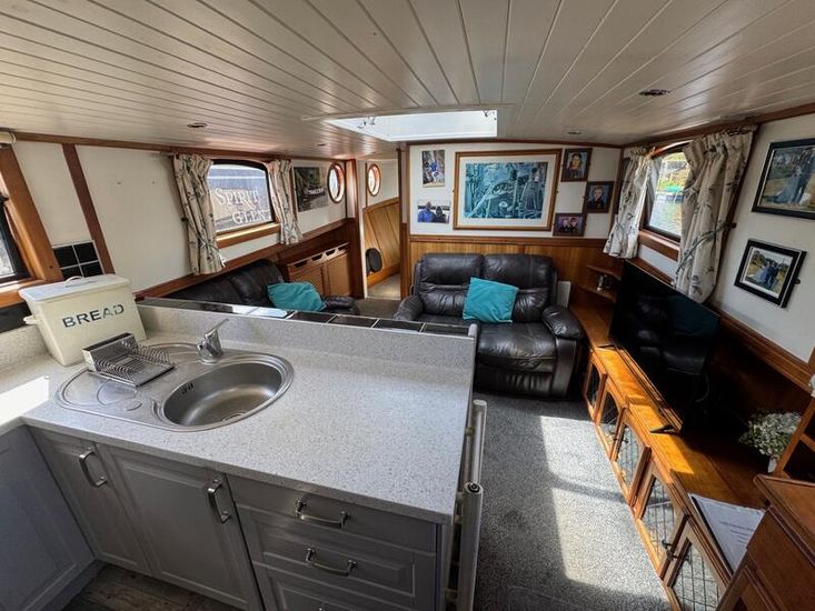 Gypsy Rose 2012 Branson Dutch Barge, 55ft x 12ft 6