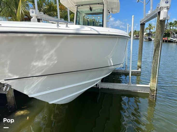 2011 Boston Whaler 320 outrage