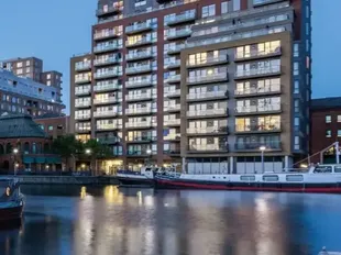 Waterspace Living Lexington 70