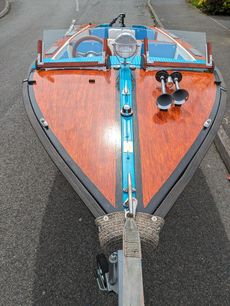 Classic Electric Speedboat