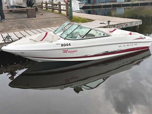Maxum 1800MX