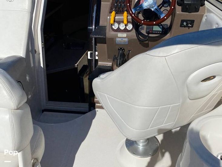 2006 Regal 2765 commodore