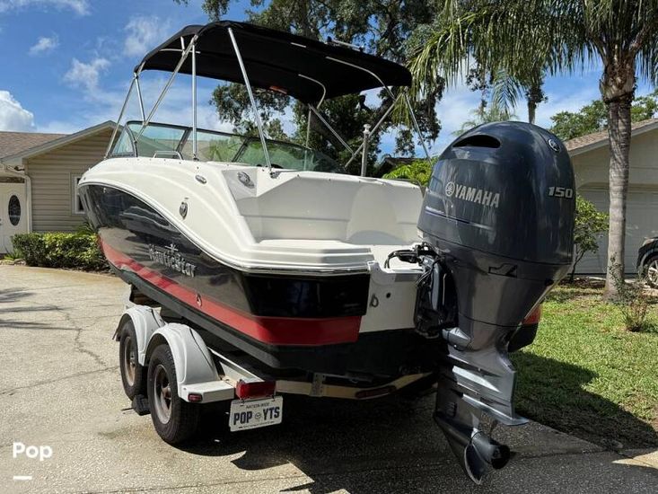2016 NauticStar 223 DC Sport Deck