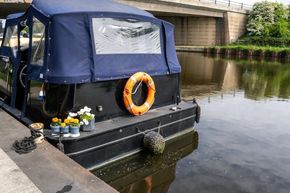 Collingwood Wide Beam 57 Cruiser Stern - Stern