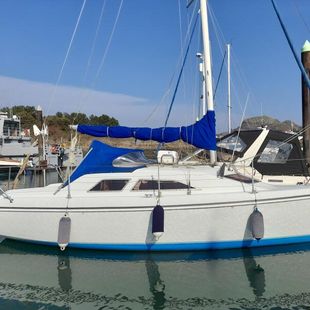 1999 Hunter Channel 27