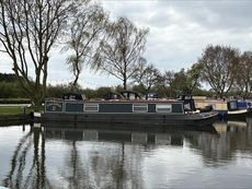 46ft Semi Traditional Stern Narrowboat. Built by Les Allen & Sons in 