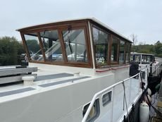 Barge