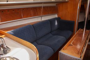 1989 Beneteau First 32s5 14