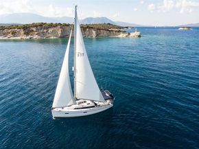 2014 Bavaria Cruiser 37 4