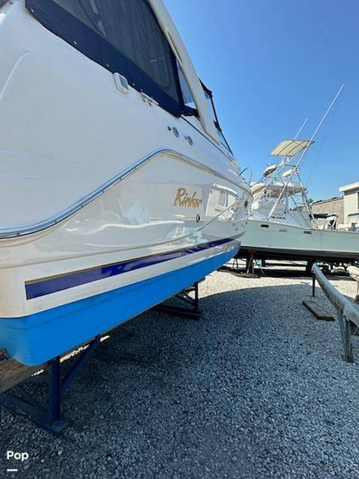 2006 Rinker fiesta vee 270