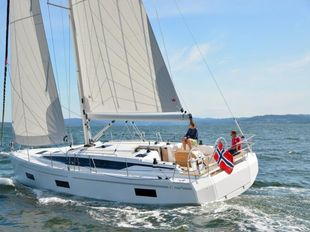 2025 Bavaria C42