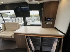 2018 Sealine C430