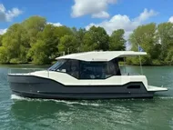 2025 Balt Yacht SunCamper 31 Electric