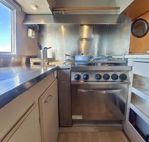 Galley with stove/oven 