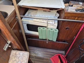 GibSea 90  - Galley