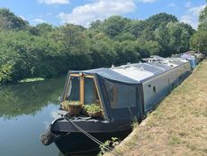 Widebeam Canal Boat (57 x 10 foot)