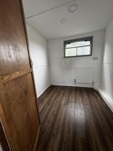 2 Bedroom Floating Home
