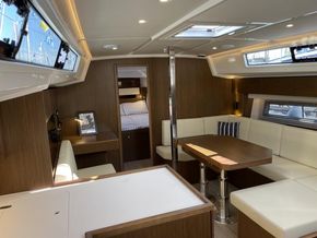 2025 Bavaria C46 11