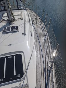 Westerly Ocean 33  with Comprehensive Sail Wardrobe and Inventory
