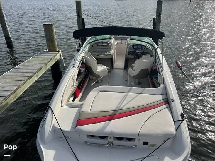 2007 Sea Ray 220 select