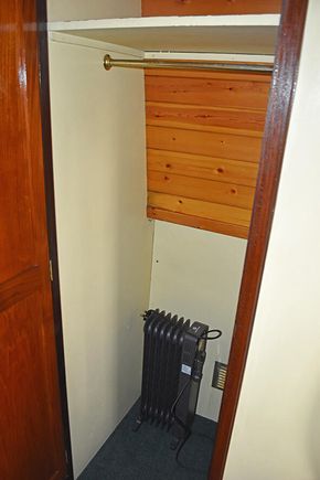 Walk in wardrobe