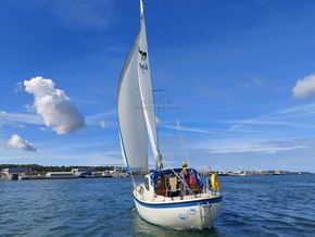 LM 27  - Underway