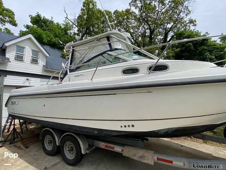 2001 Boston Whaler 28 conquest