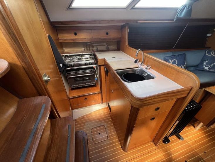 1987 Beneteau First 325