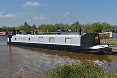 62ft Cruiser stern Narrowboat
