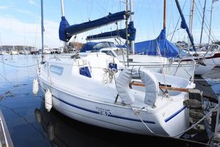 2003 Parker 235