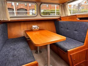 4 person settee