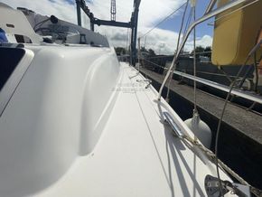 Broadblue Prestige 38  - Side Deck